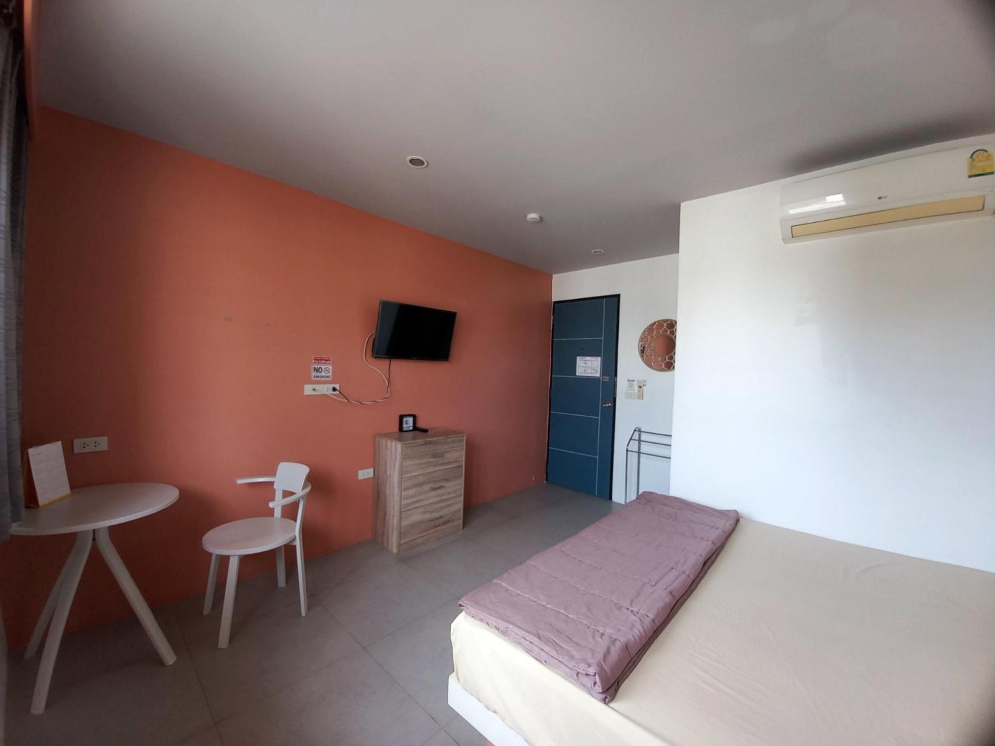 Hotel In Phuket House Exterior foto